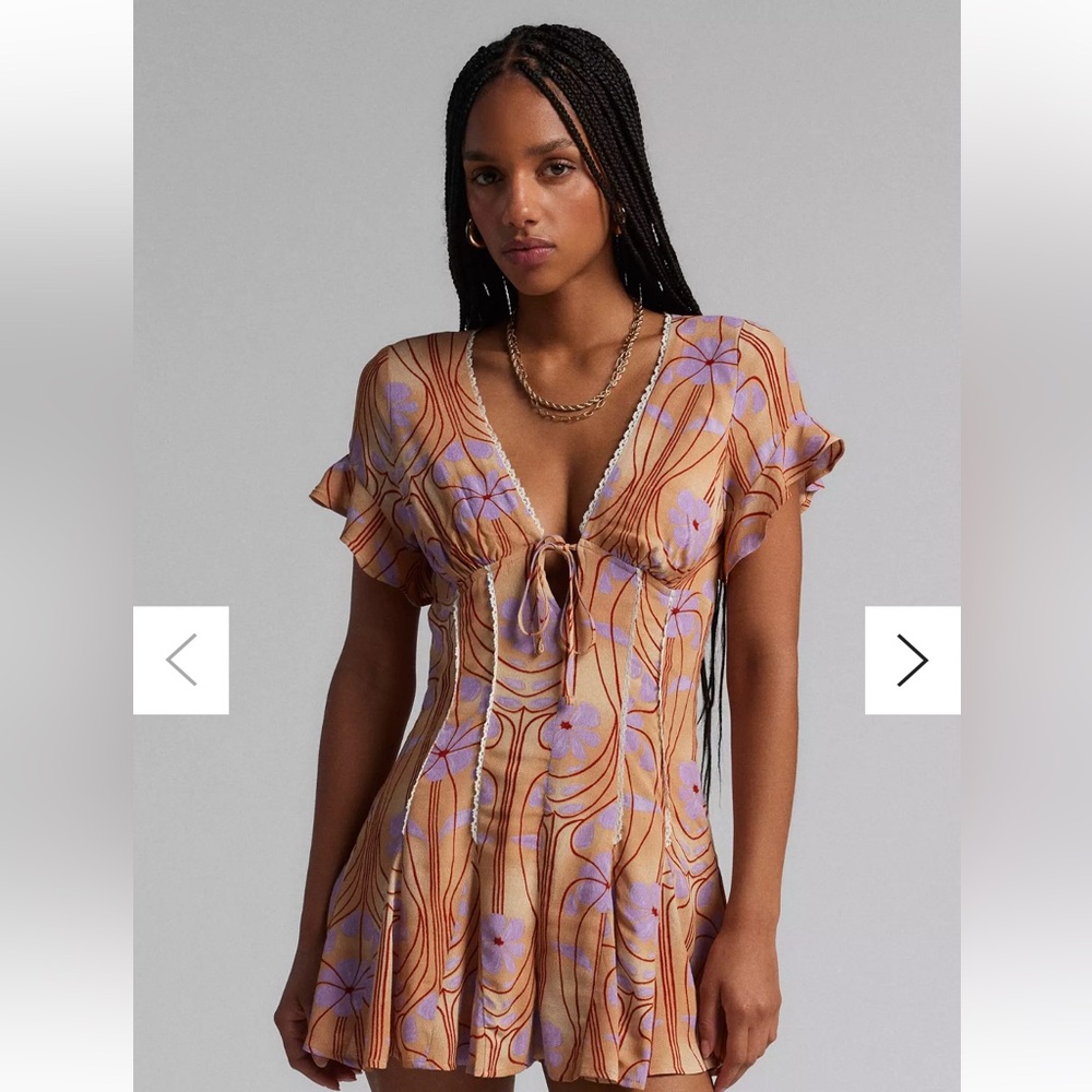 Kimchi Blue Thalia Open Back Romper